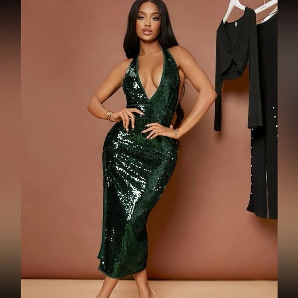 Deep Dark Green Plunging V Neck Sequin Holiday Cocktail Dress - Picture 1 of 5